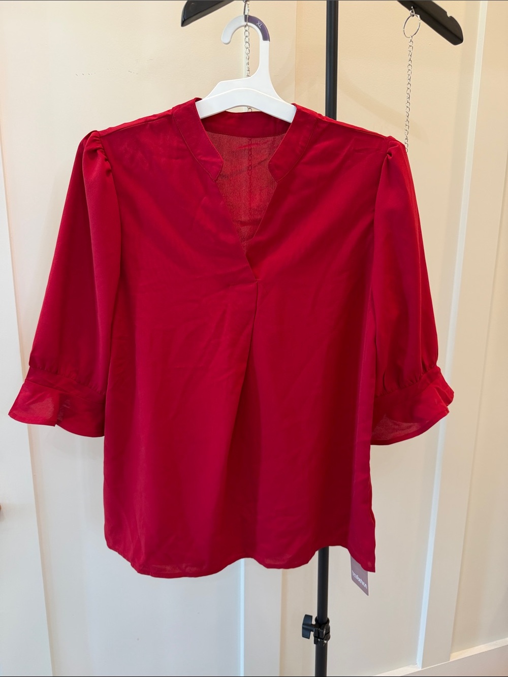 Women's Red V-Neck 3/4 Sleeve Blouse #519